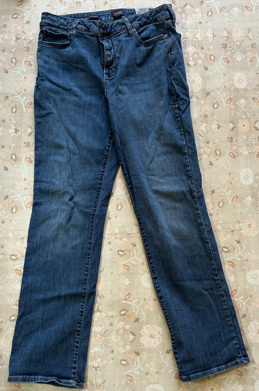 NYDJ "Marilyn" Straight Jeans Sz 14